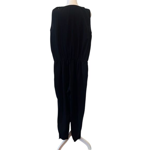 Zara szS black sleeveless faux wrap front elastic waist and ankle jumpsuit GUC - Picture 3 of 9
